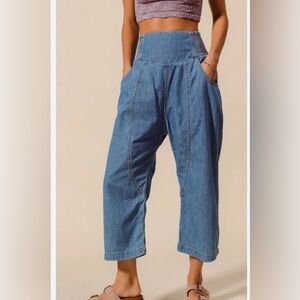 Free People We The Free Lunan Crop Harem Jeans small